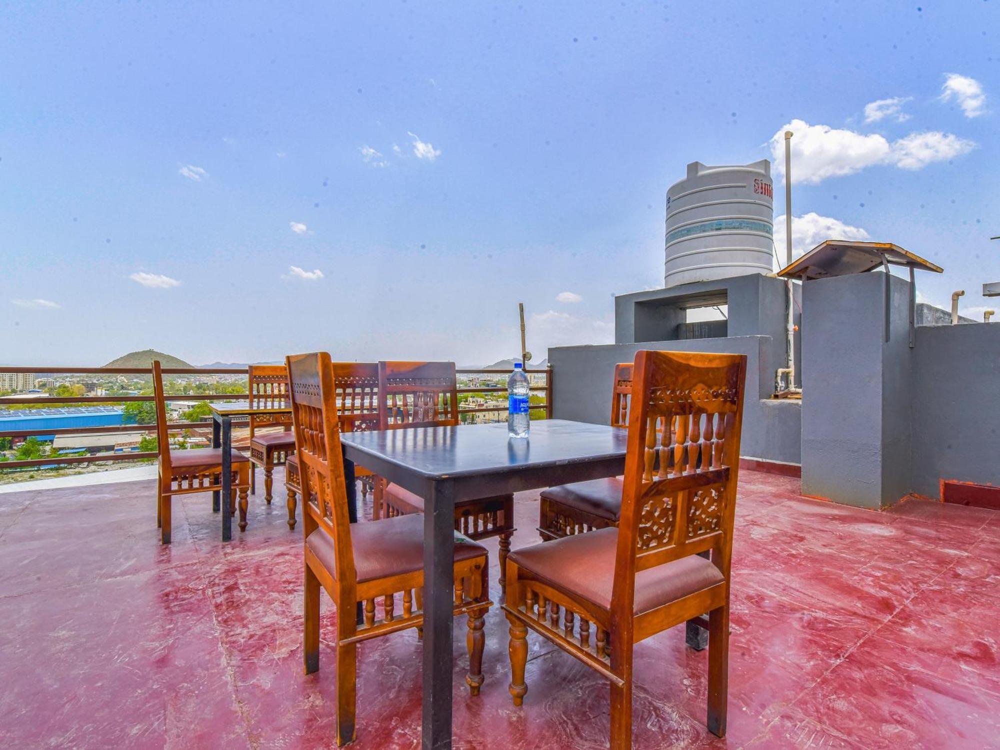 Hotel Dosa Plaza Udaipur Extérieur photo