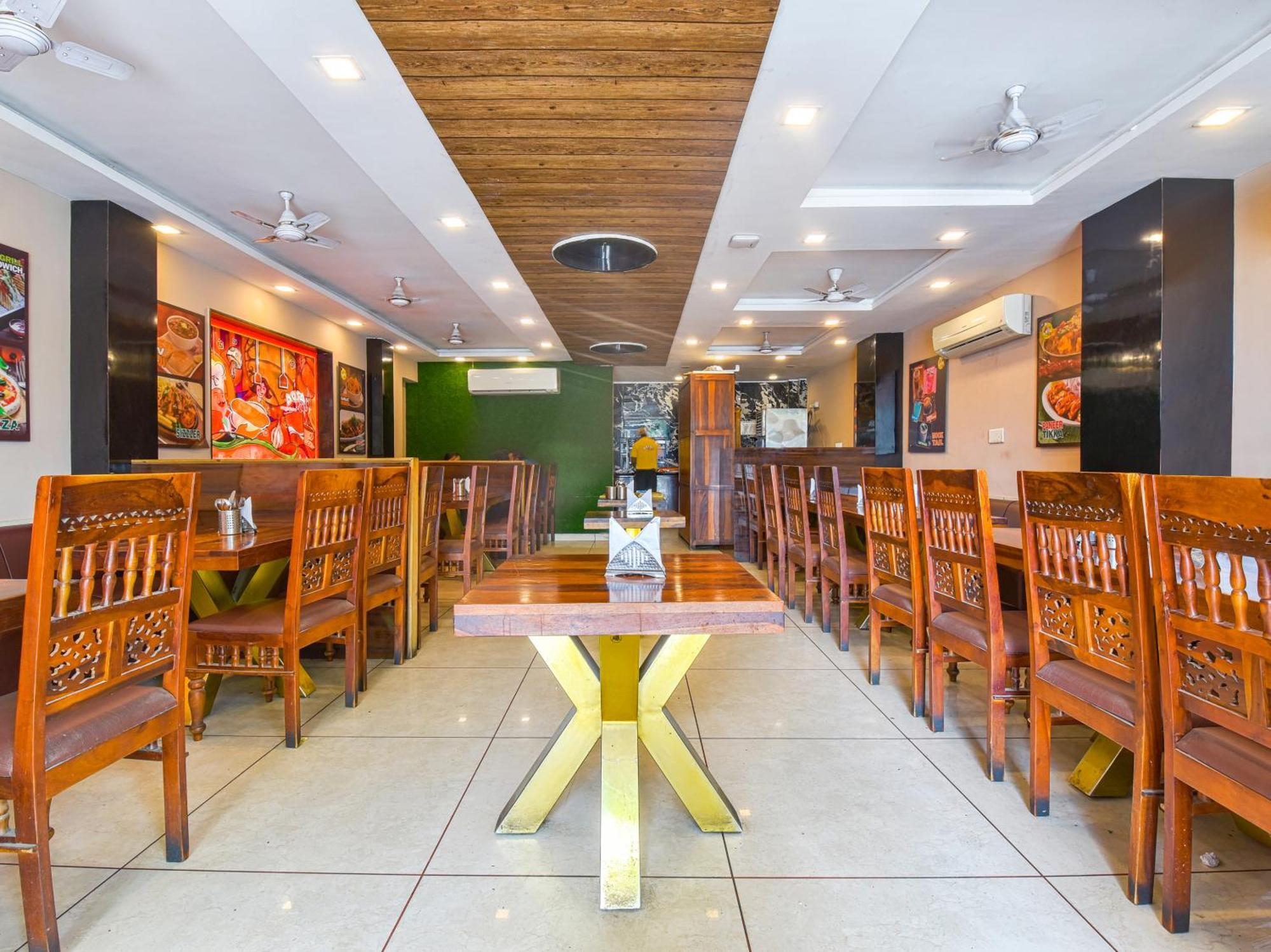 Hotel Dosa Plaza Udaipur Extérieur photo