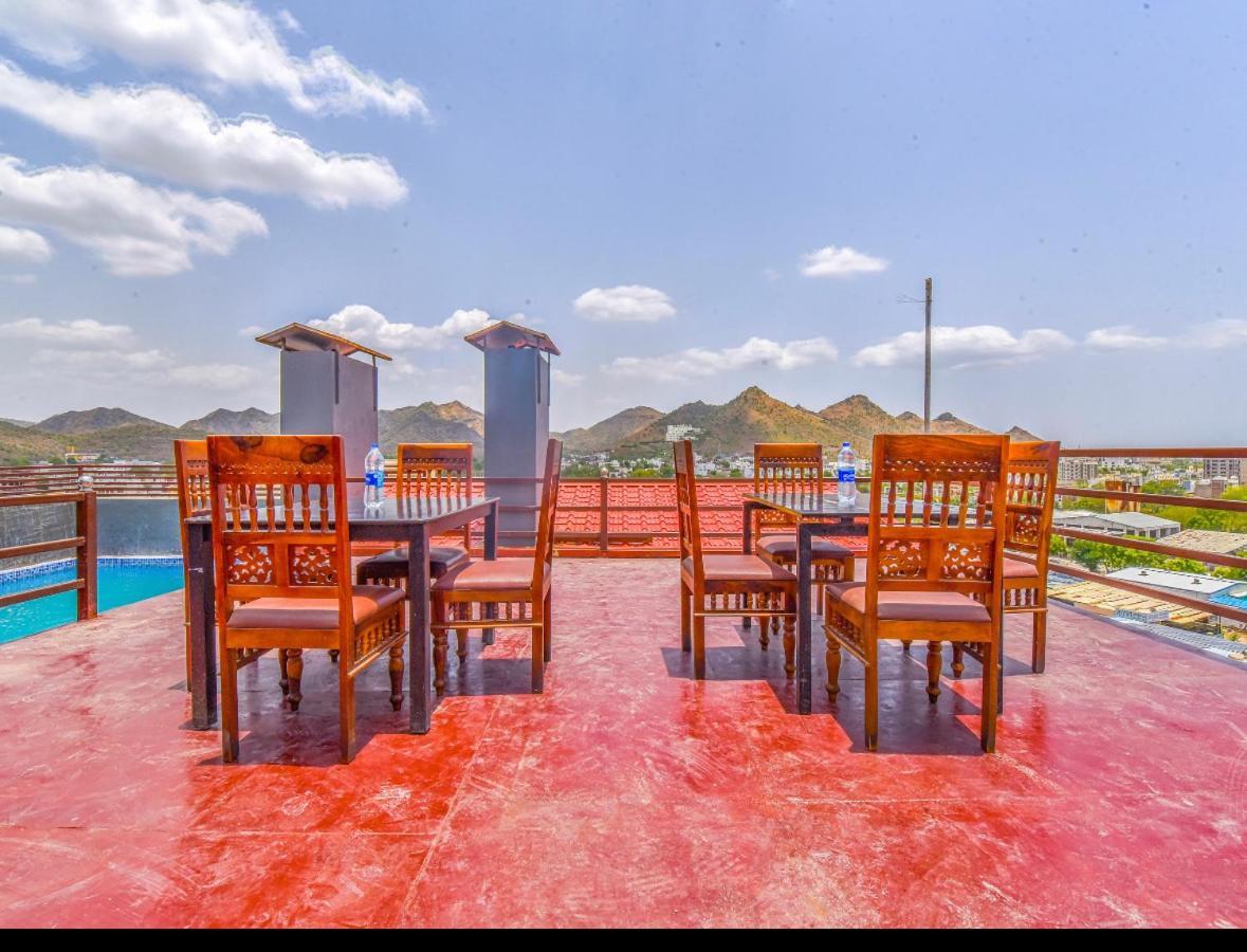 Hotel Dosa Plaza Udaipur Extérieur photo